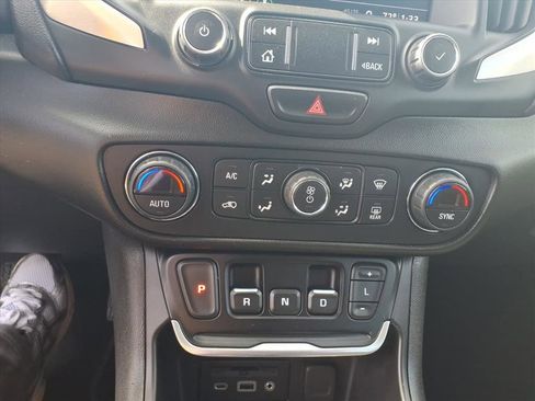 Used 2020 GMC Terrain SLT w/ Preferred Package image 15