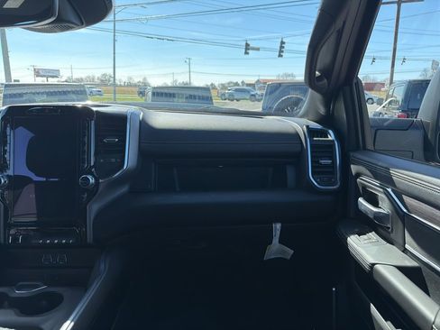 Used 2025 RAM 2500 Laramie w/ Night Edition image 27