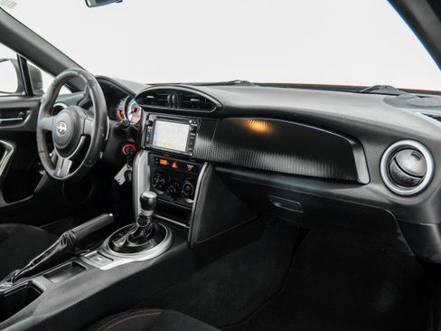 Used 2014 Scion FR-S image 10
