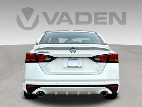 Used 2025 Nissan Altima 2.5 SV w/ SV Special Edition Package FWD image 25