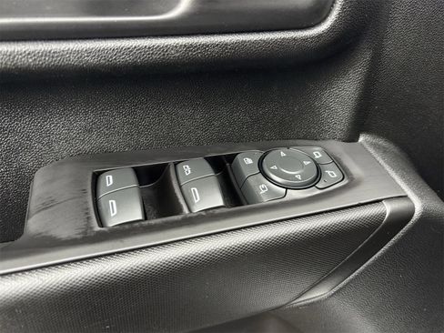 Used 2021 Chevrolet Silverado 2500 Custom w/ Custom Value Package image 20