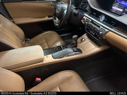 Used 2017 Lexus ES 350 w/ Luxury Package FWD image 13