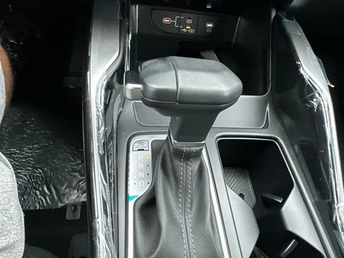 New 2026 Kia Sorento LX FWD image 34