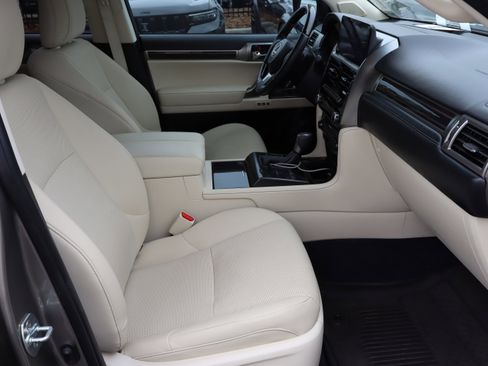 Used 2023 Lexus GX 460 Premium AWD/4WD image 40
