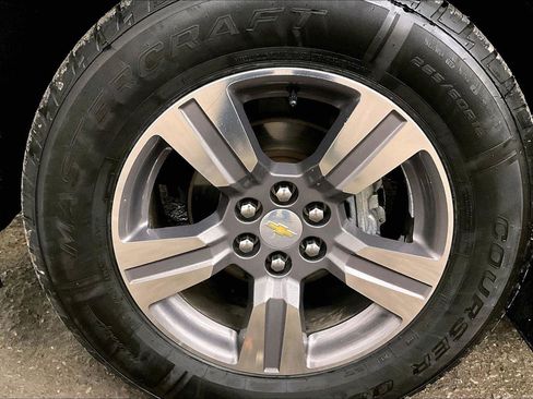 Used 2016 Chevrolet Colorado LT w/ LT Convenience Package image 8
