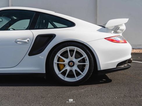 Used 2011 Porsche 911 GT2 RS RWD image 9