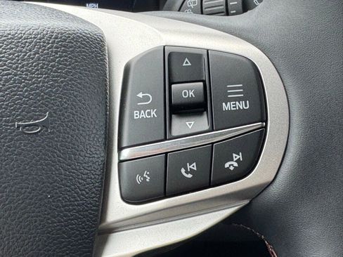 New 2025 Ford Explorer Active image 9