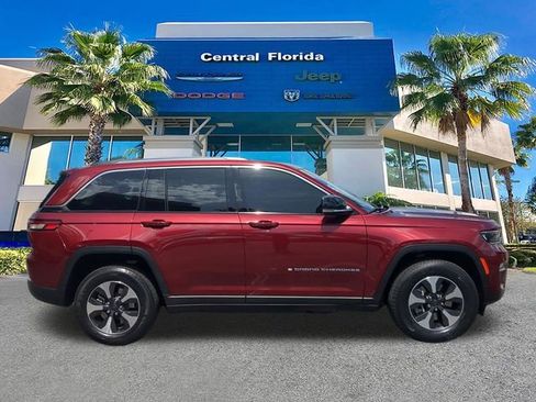 Used 2023 Jeep Grand Cherokee 4WD 4xe image 4
