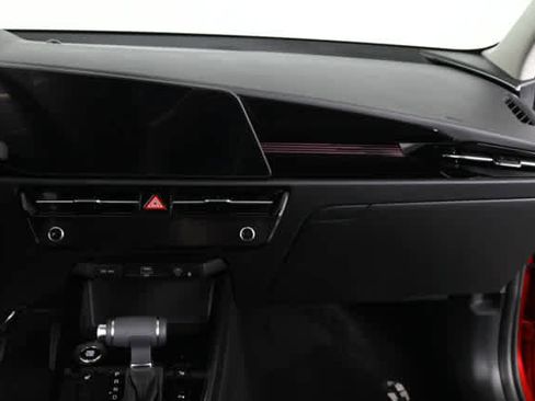 New 2026 Kia Niro EX image 16