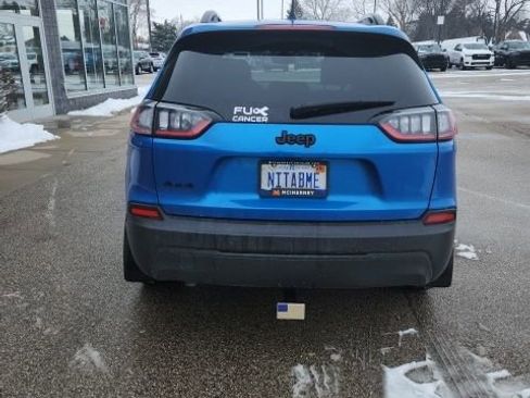 Used 2023 Jeep Cherokee Altitude Lux image 5