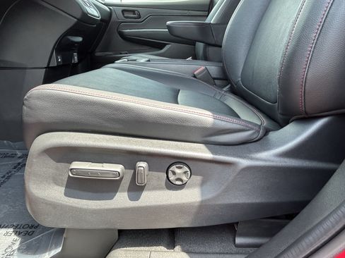 Certified 2024 Honda Odyssey Sport image 16