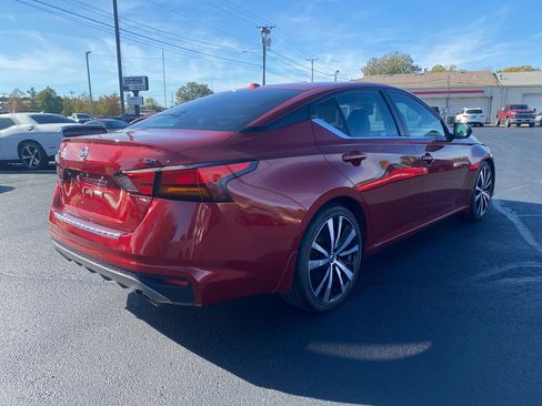 Used 2022 Nissan Altima 2.5 SR image 5