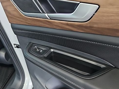 New 2026 Volkswagen Atlas SE AWD/4WD image 16