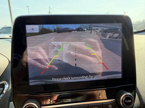 Used 2021 Ford EcoSport SE image 26