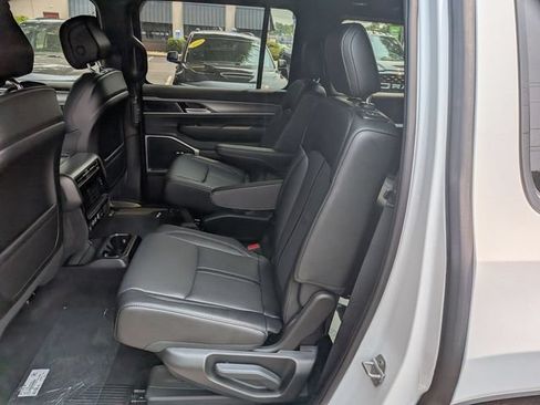 New 2026 Jeep Grand Wagoneer Limited AWD/4WD image 12