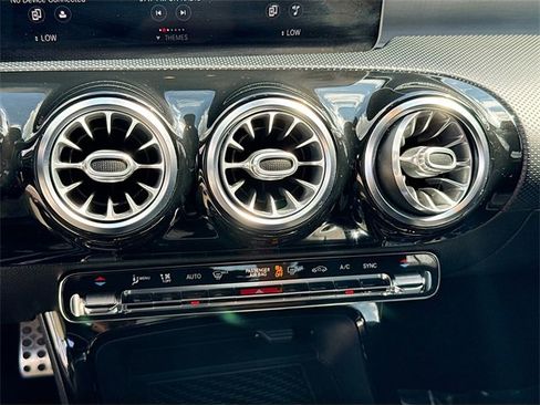 Used 2019 Mercedes-Benz A 220 image 15