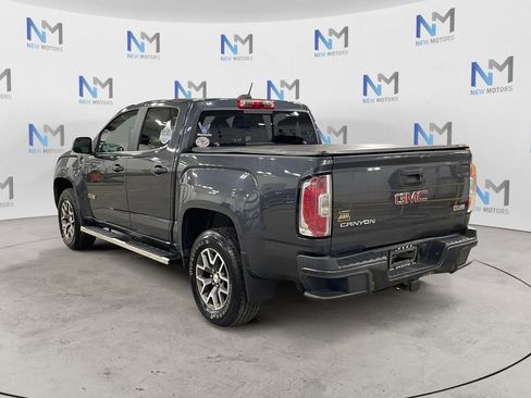 Used 2015 GMC Canyon SLE w/ All-Terrain Package AWD/4WD image 3