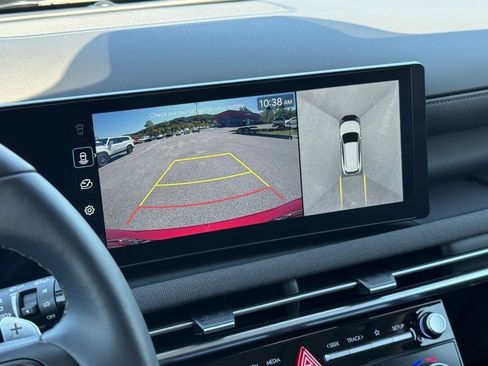 Used 2025 Hyundai Tucson Limited image 24