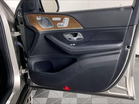 Certified 2021 Mercedes-Benz GLS 580 4MATIC image 16