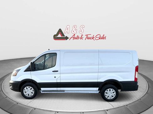 Used 2024 Ford Transit 250 Low Roof w/ Exterior Upgrade Package RWD image 4