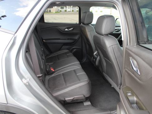 Used 2023 Chevrolet Blazer LT image 6
