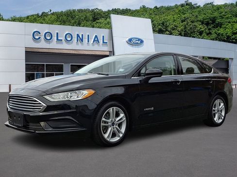 Certified 2018 Ford Fusion S image 3