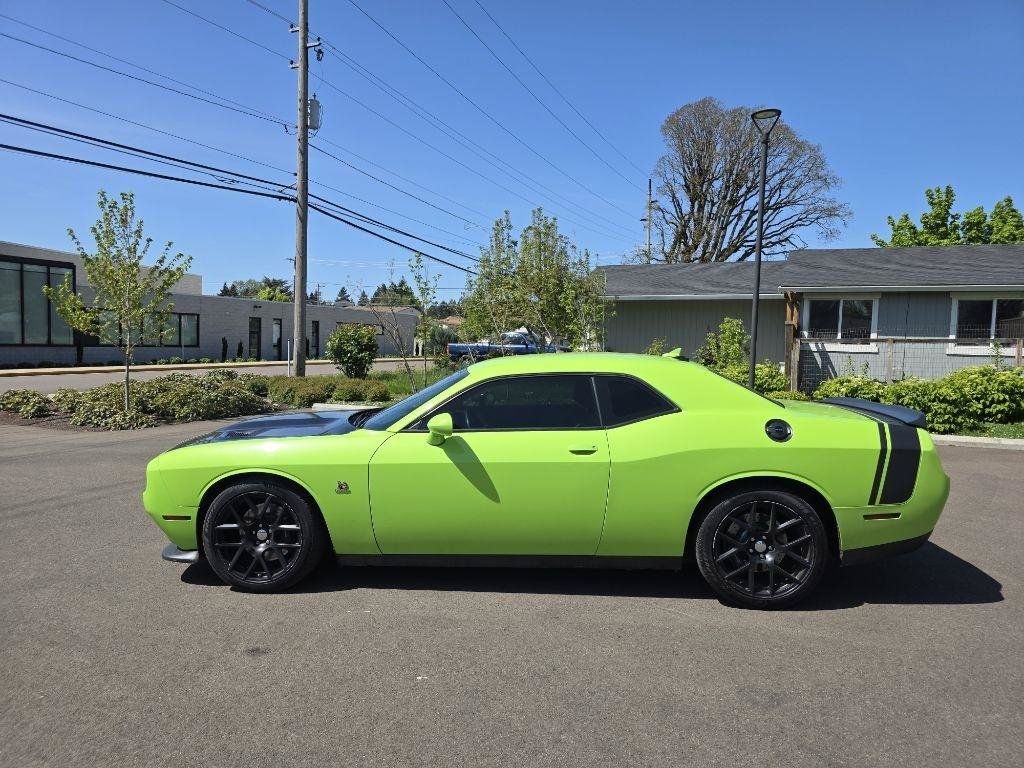 Used 2015 Dodge Challenger R/T Scat Pack w/ Leather Interior Group RWD image 8