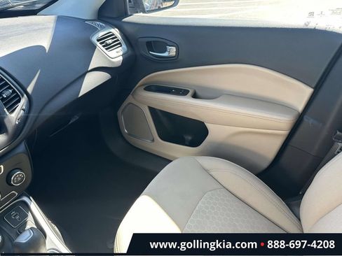 Used 2018 Jeep Compass Sport AWD/4WD image 30
