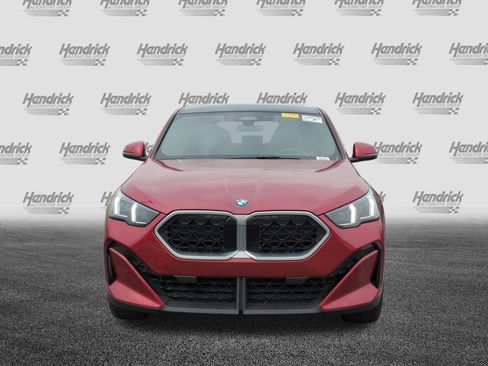 Used 2025 BMW X2 xDrive28i image 3