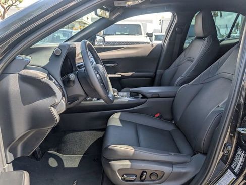 Used 2025 Lexus UX 300h FWD w/ Accessory Package (Z2) image 9