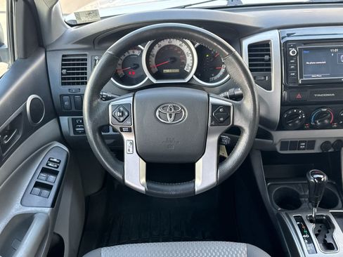 Used 2015 Toyota Tacoma PreRunner w/ SR5 Package RWD image 14