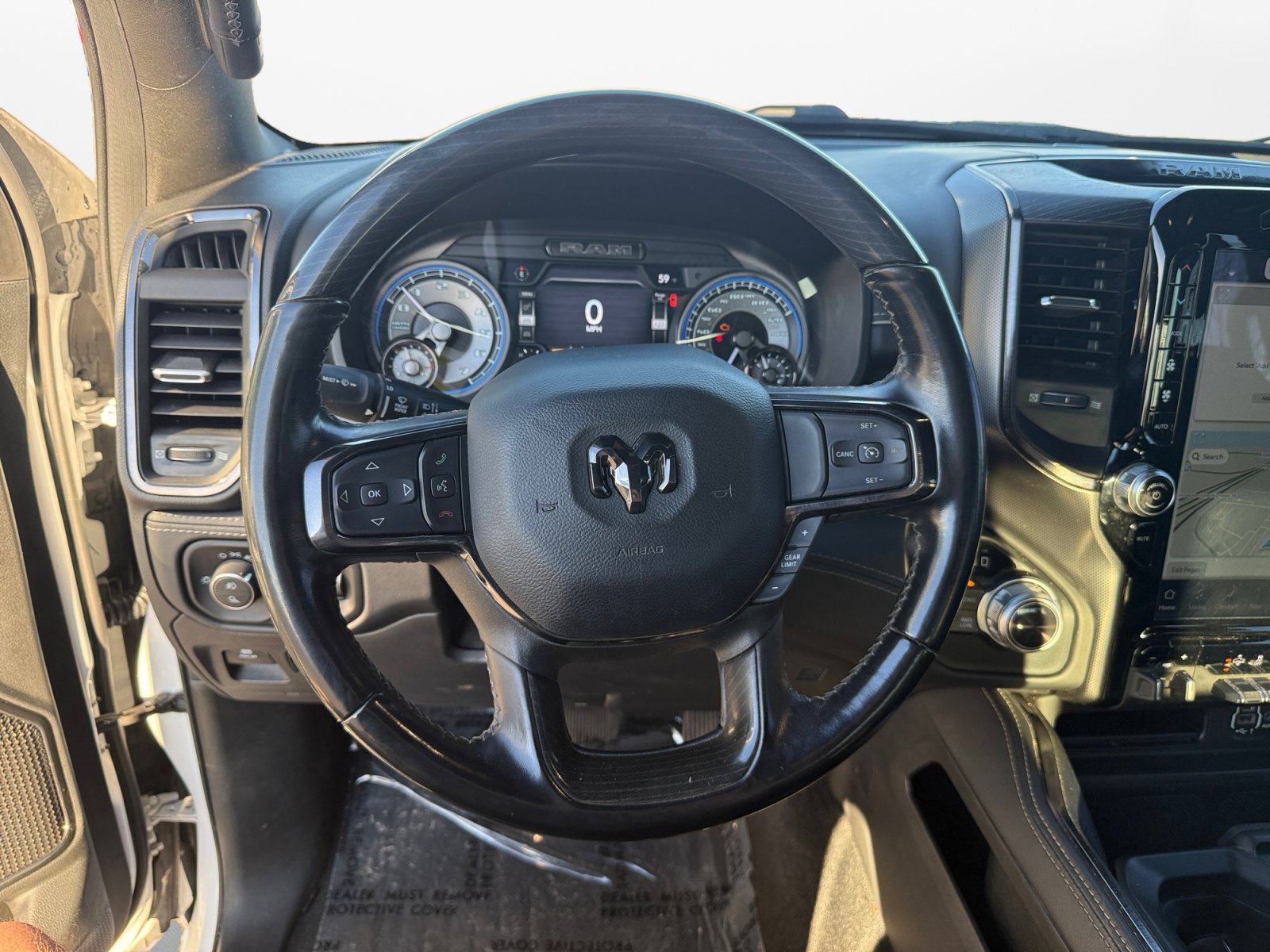 Used 2022 RAM 1500 Limited w/ Body Color Bumper Group AWD/4WD image 17