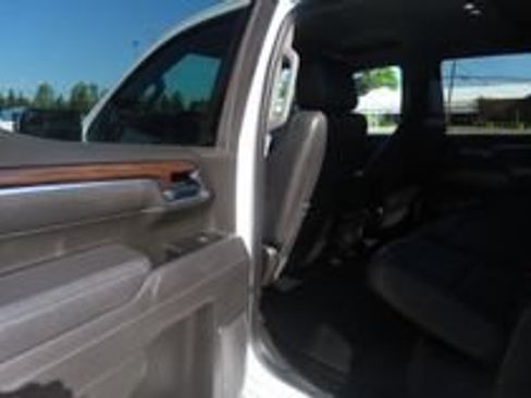Used 2025 GMC Sierra 1500 SLT AWD/4WD image 11