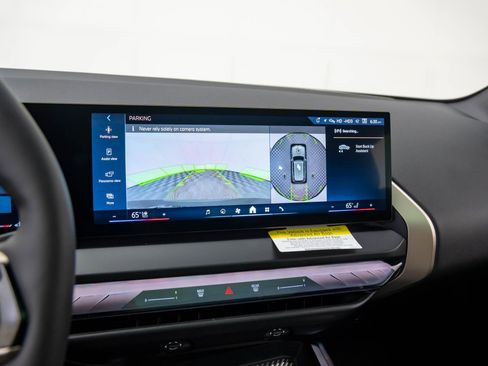 Certified 2025 BMW X3 xDrive30i w/ Premium Package image 22