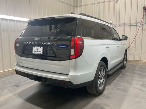Used 2025 Ford Expedition Active RWD image 27