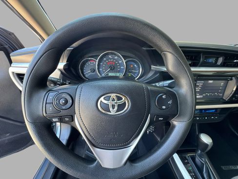 Used 2015 Toyota Corolla LE FWD image 80