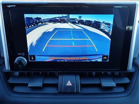 Used 2024 Toyota RAV4 XLE image 17