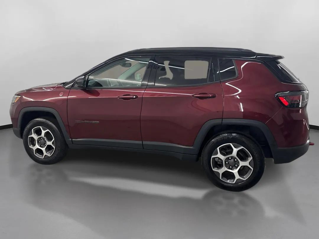 Used 2022 Jeep Compass Trailhawk w/ Trailhawk Elite Group AWD/4WD image 5