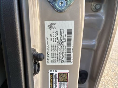 Used 2018 Honda CR-V Touring image 16