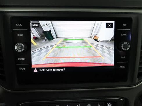 Used 2021 Volkswagen Atlas SE w/ Panoramic Sunroof Package FWD image 6