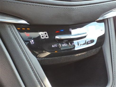 Used 2019 Cadillac XT5 Platinum image 20