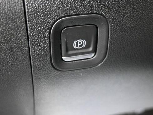 Used 2024 GMC Sierra 1500 Pro w/ Pro Value Package AWD/4WD image 27
