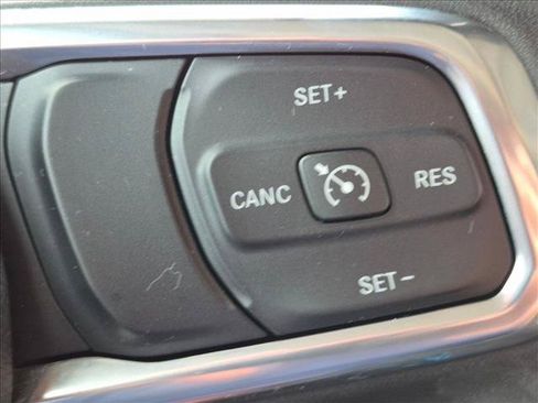 Used 2023 Jeep Wrangler Unlimited Rubicon 4xe AWD/4WD image 12