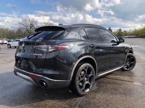 Used 2024 Alfa Romeo Stelvio Ti w/ Performance Driving Package AWD/4WD image 2