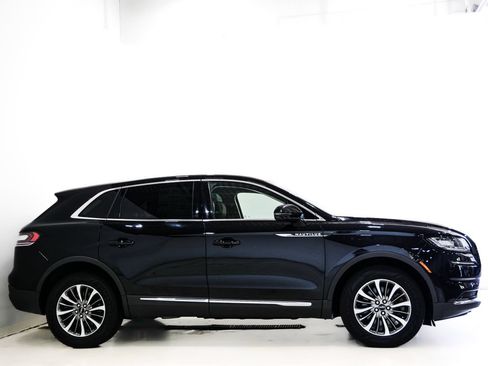 Used 2023 Lincoln Nautilus Reserve w/ Class II Trailer Tow Package AWD/4WD image 5