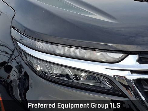 Used 2024 Chevrolet Equinox LS FWD image 11