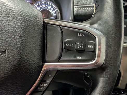Used 2019 RAM 1500 Laramie image 25