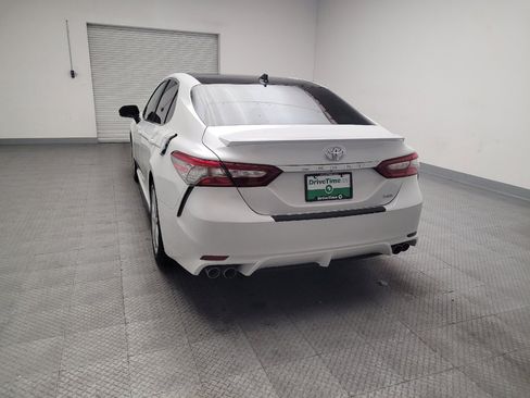 Used 2019 Toyota Camry XSE FWD image 6