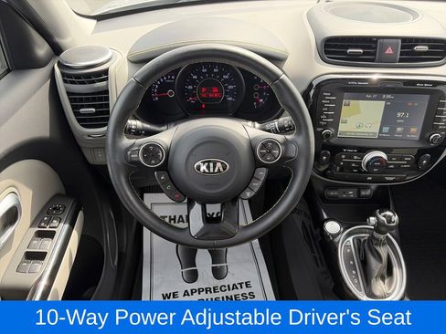 Used 2016 Kia Soul + w/ Primo Package FWD image 12