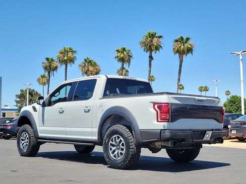 Used 2017 Ford F150 Raptor w/ Equipment Group 802A Luxury AWD/4WD image 2